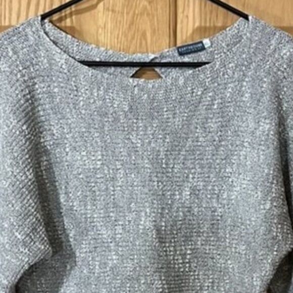 Earthbound Trading Company Gray Cropped Cutout Dolman Sweater NWOT Women's XL - Picture 2 of 7